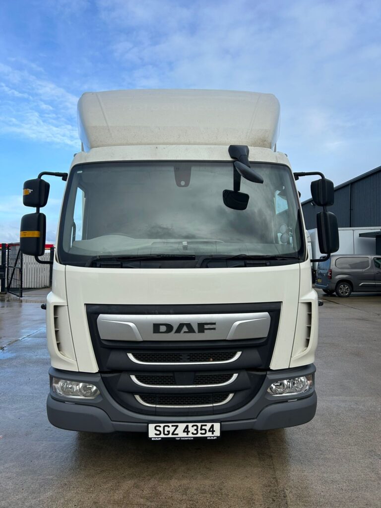 October 2020 DAF LF 45 150 7.5T