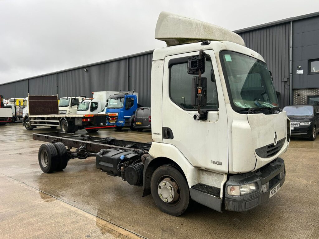 October 2010 Renault 7.5T Chassis Cab