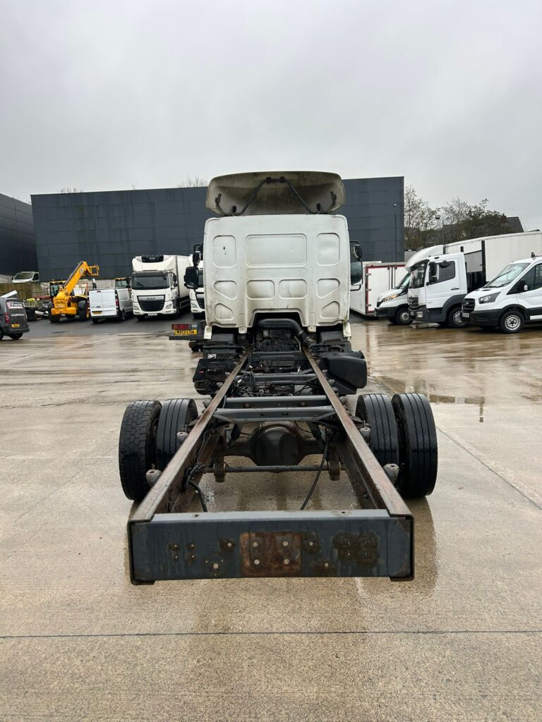 October 2010 Renault 7.5T Chassis Cab
