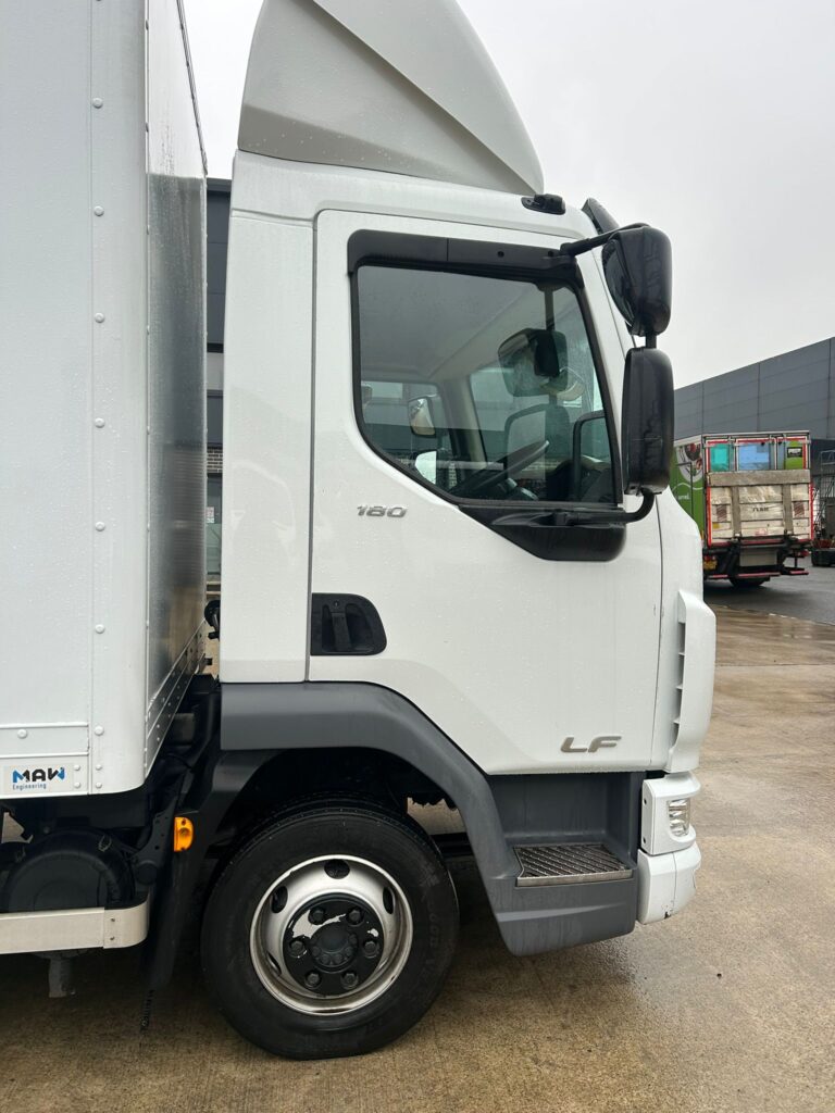 November 2020 DAF LF 180 7.5T
