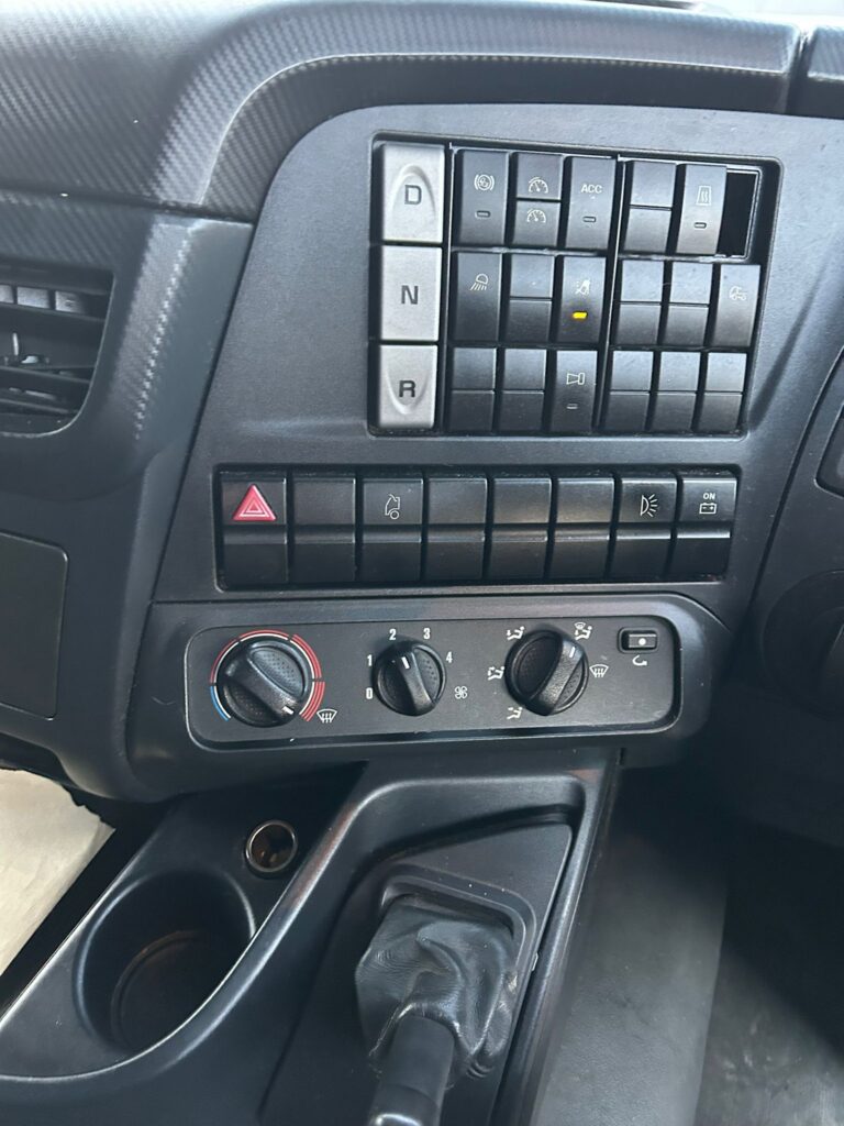 October 2019 Iveco Stralis 310 18 Ton