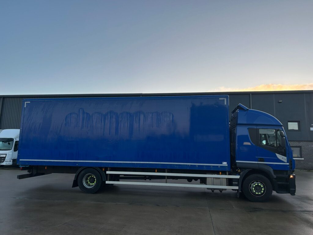 October 2019 Iveco Stralis 310 18 Ton