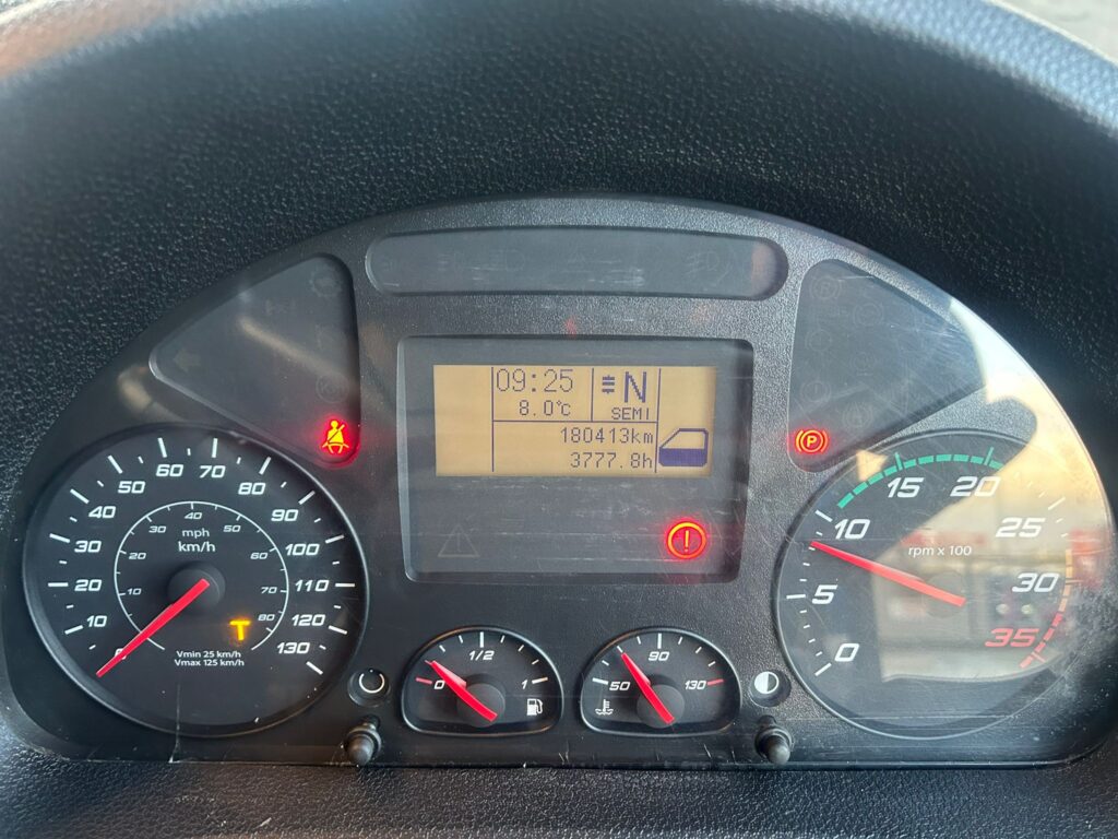 September 2020 Iveco 180e25 Curtainside