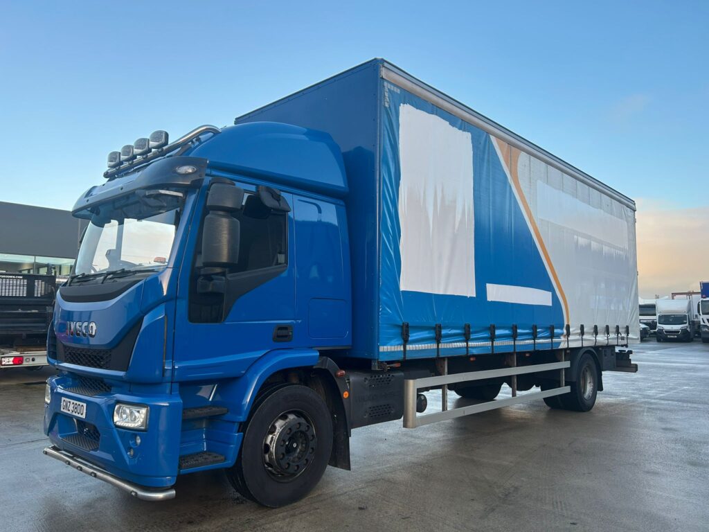 September 2020 Iveco 180e25 Curtainside
