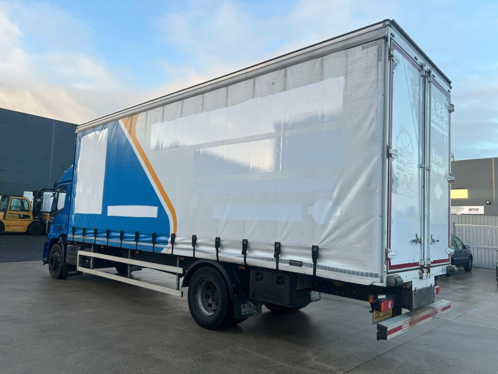 September 2020 Iveco 180e25 Curtainside