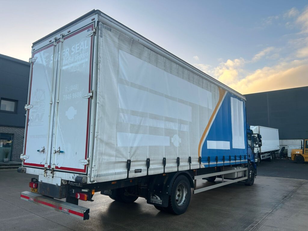 September 2020 Iveco 180e25 Curtainside