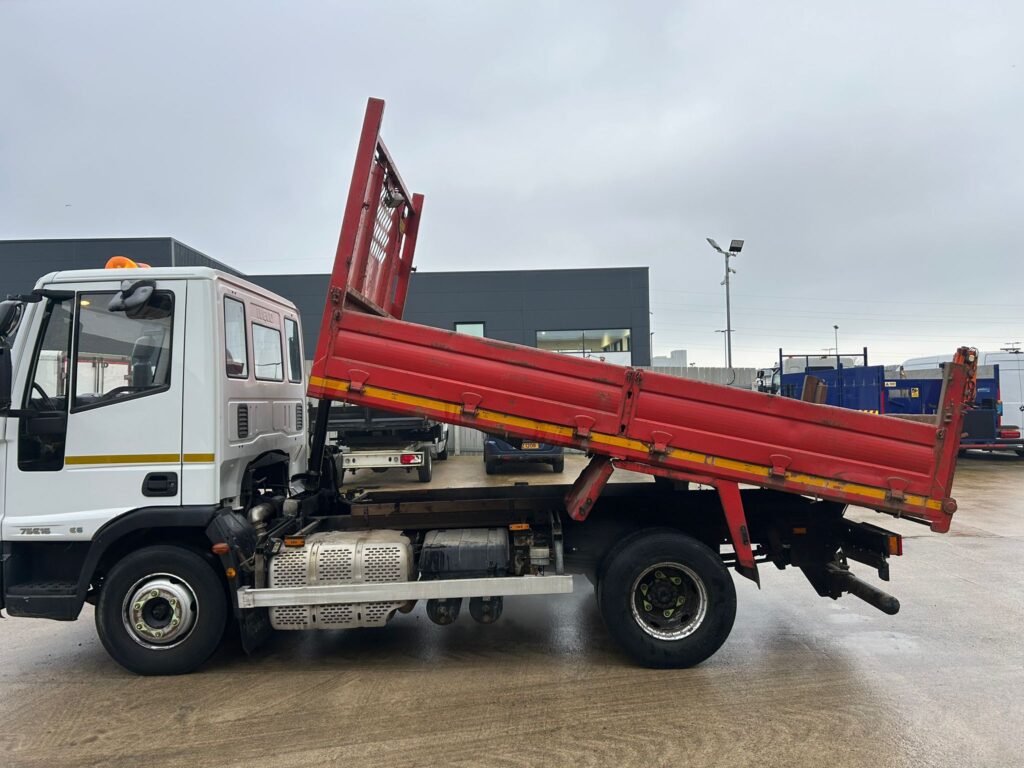 2015 Iveco 75e16 7.5T Tipper