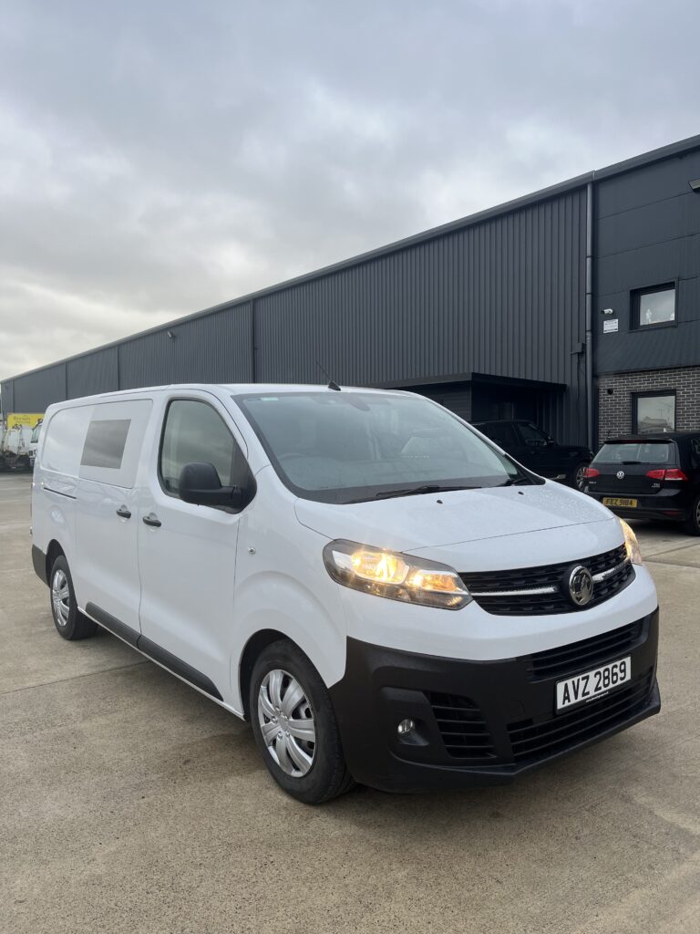 October 2022 Vauxhall Vivaro 2.0d Crew Cab