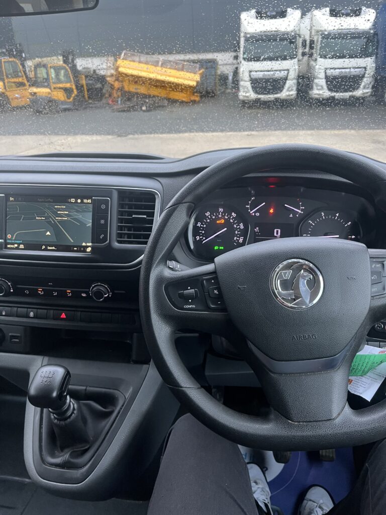October 2022 Vauxhall Vivaro 2.0d Crew Cab
