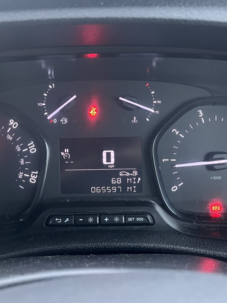 October 2022 Vauxhall Vivaro 2.0d Crew Cab