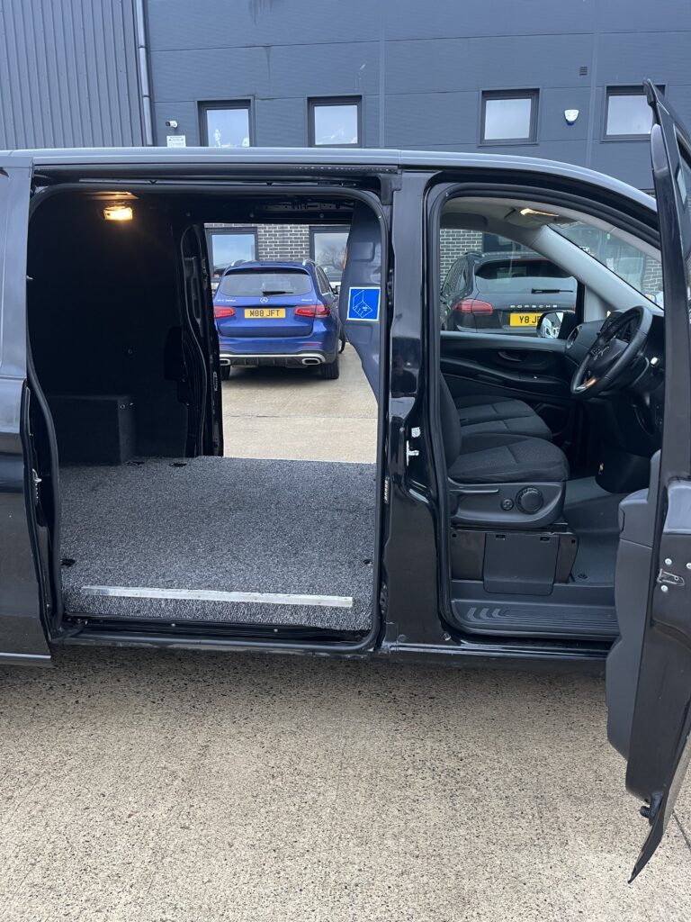 August 2022 Mercedes Vito 116 RWD 2.0d
