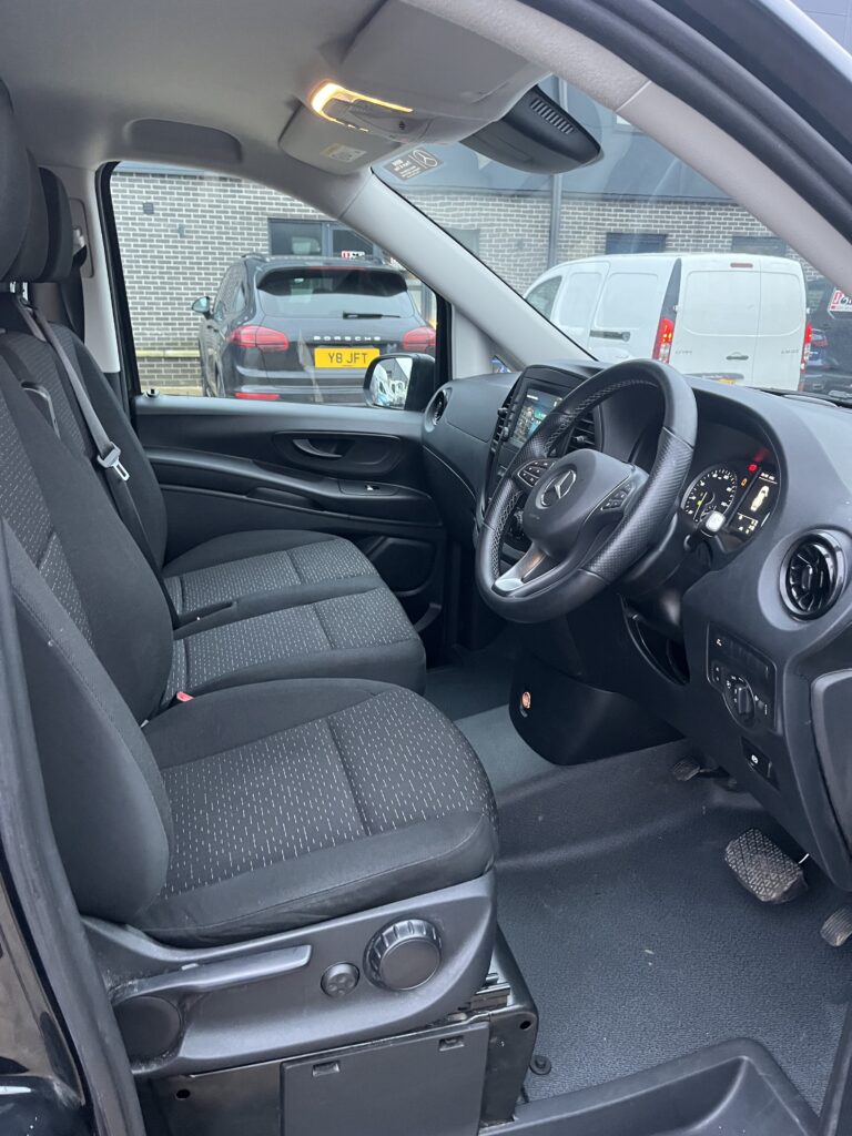 August 2022 Mercedes Vito 116 RWD 2.0d
