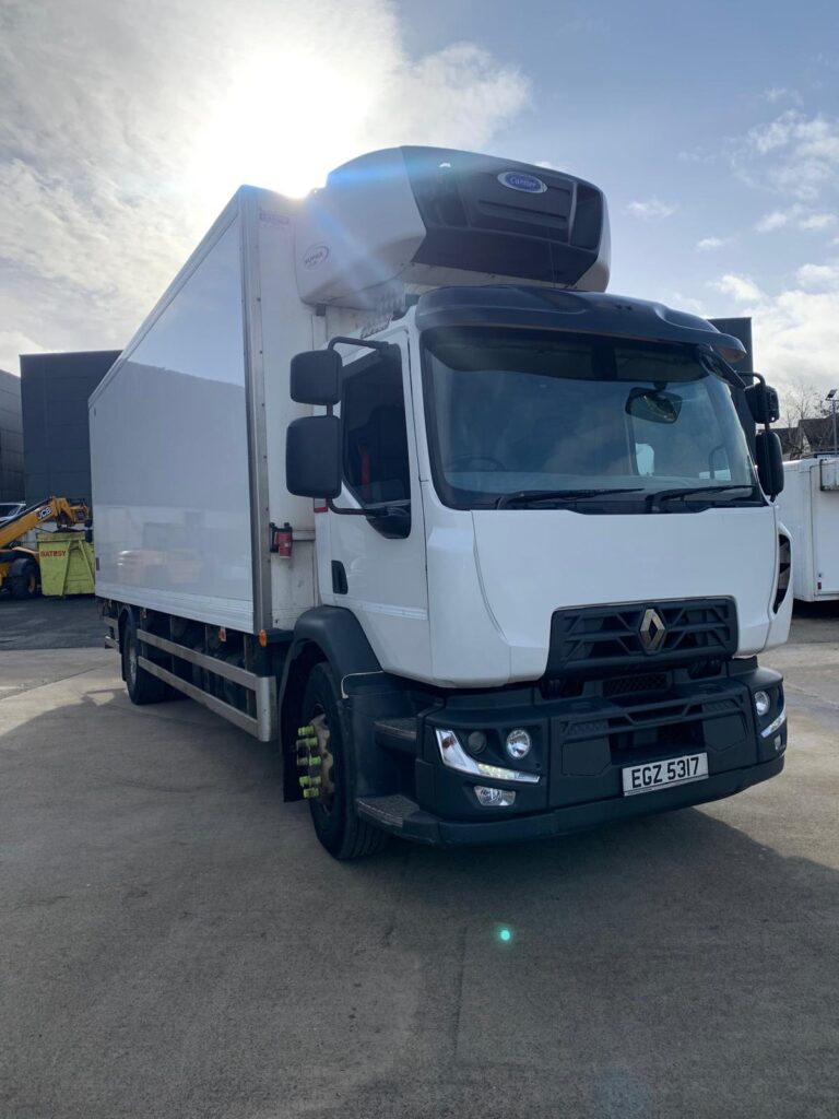 October 2017 Renault D18 18-250