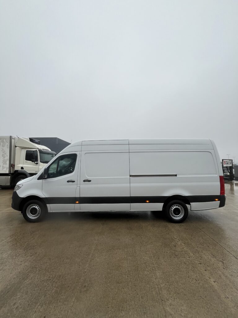 March 2022 Mercedes Sprinter 315 CDI Progressive LWB