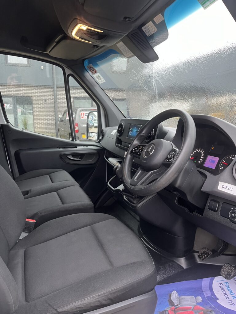 March 2022 Mercedes Sprinter 315 CDI Progressive LWB