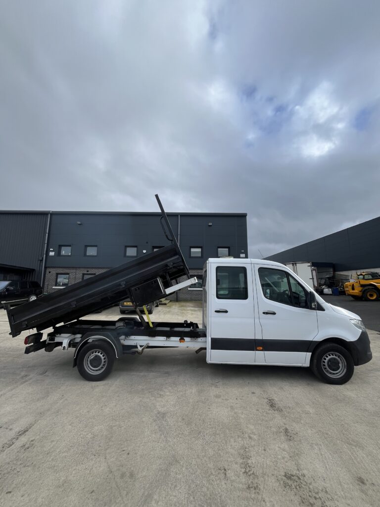 2021 Mercedes Sprinter Crew Cab 3.5T Tipper