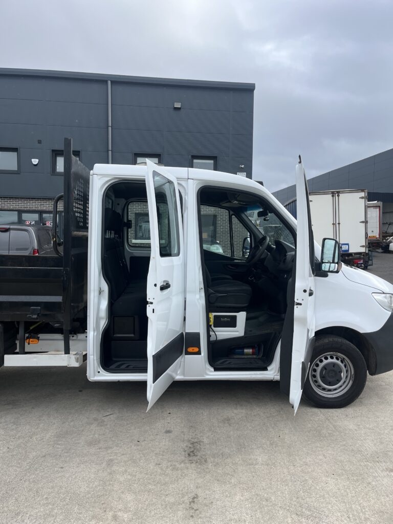 2021 Mercedes Sprinter Crew Cab 3.5T Tipper