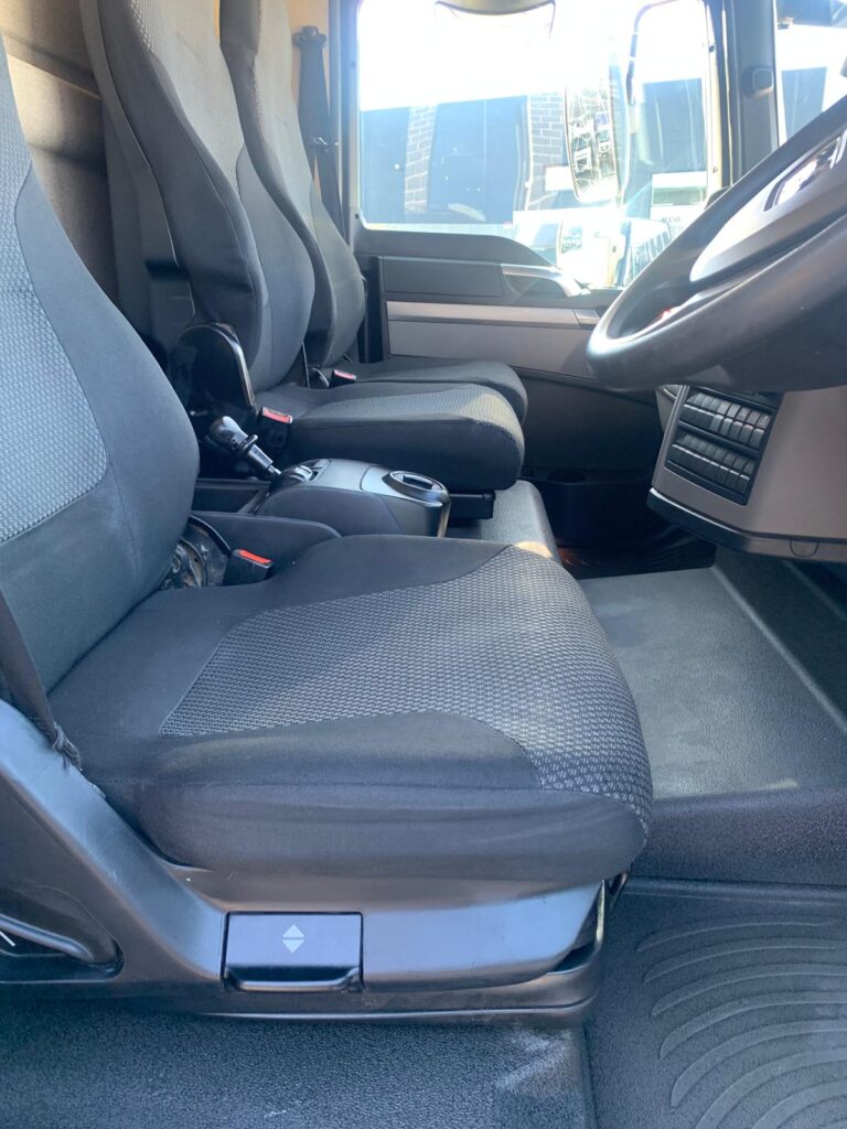 2019 MAN TGL 7-190 Curtainsider