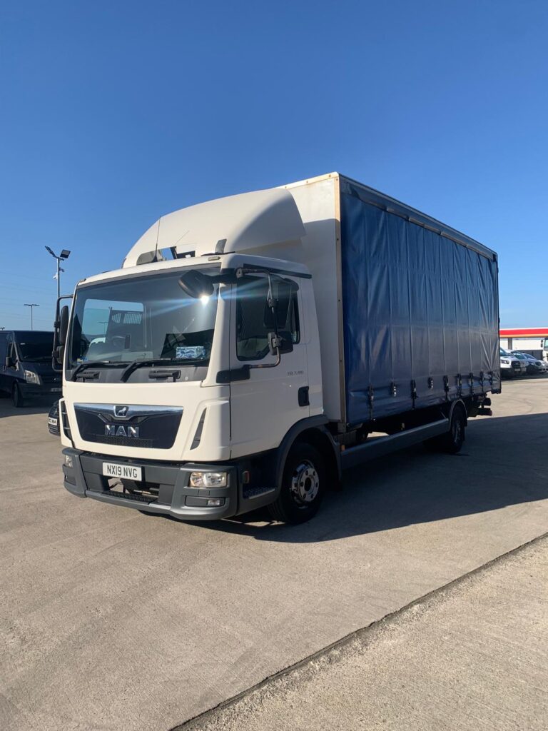 2019 MAN TGL 7-190 Curtainsider