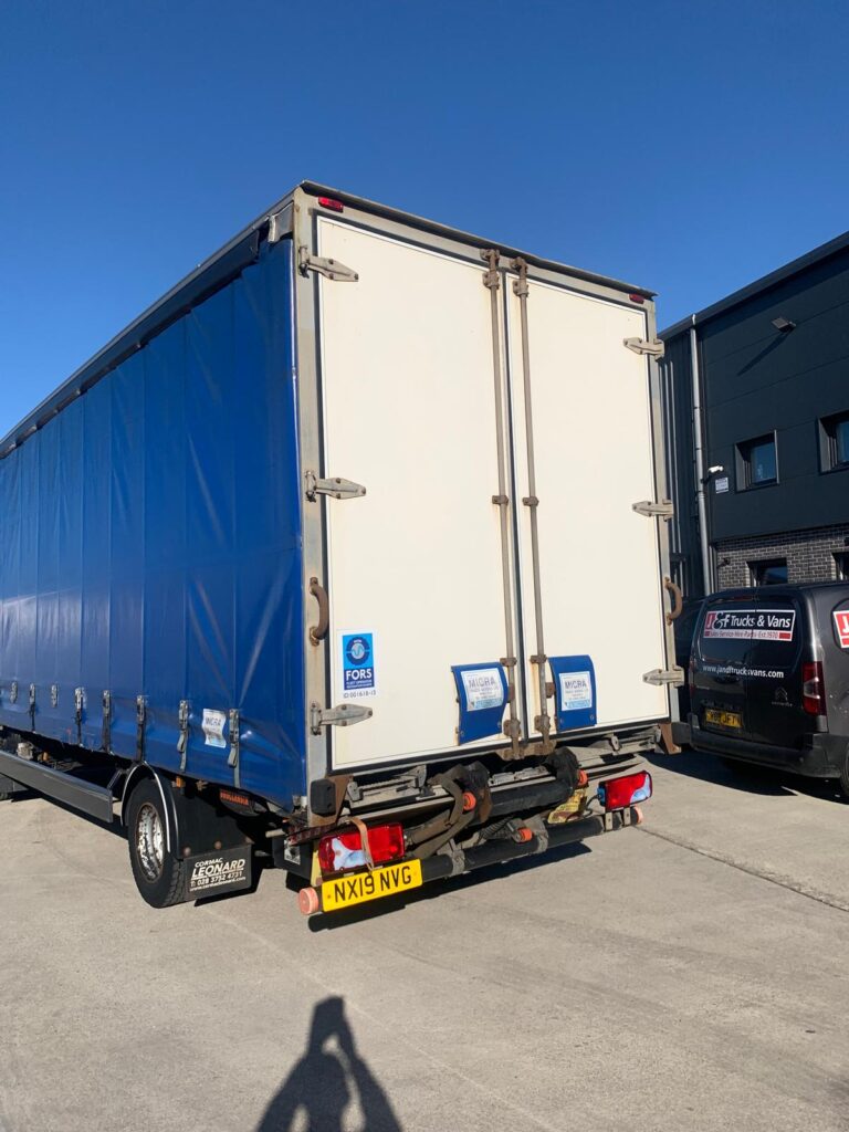 2019 MAN TGL 7-190 Curtainsider