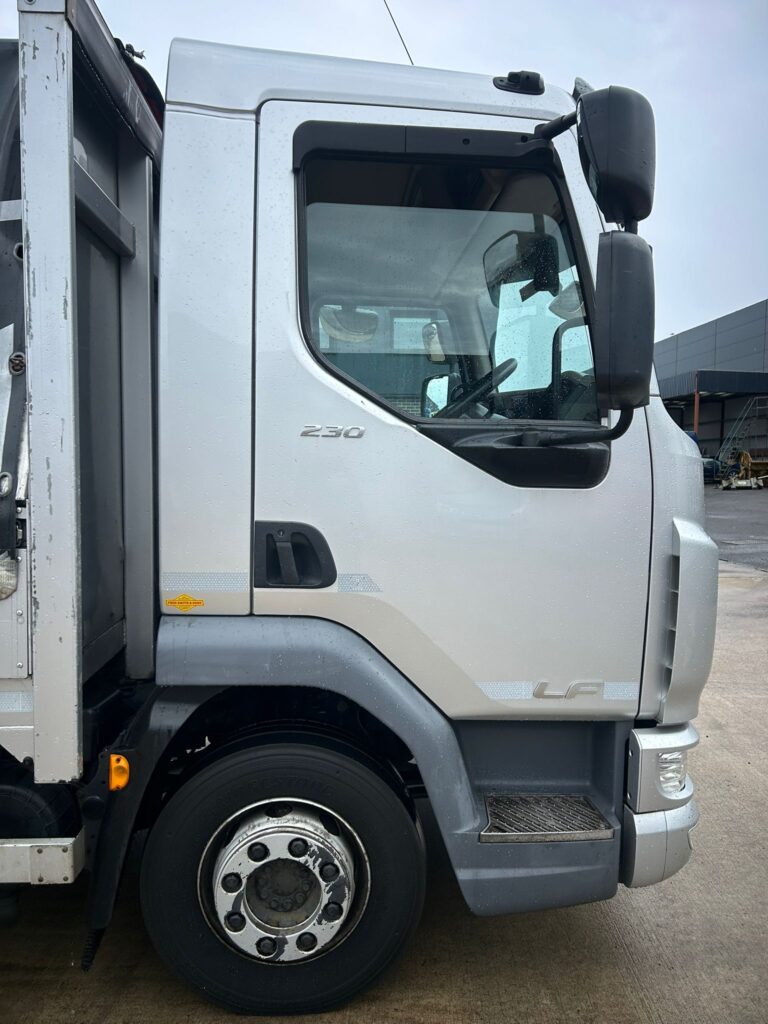 2022 DAF LF 230 12 Ton with 22ft Alloy Dropside Body