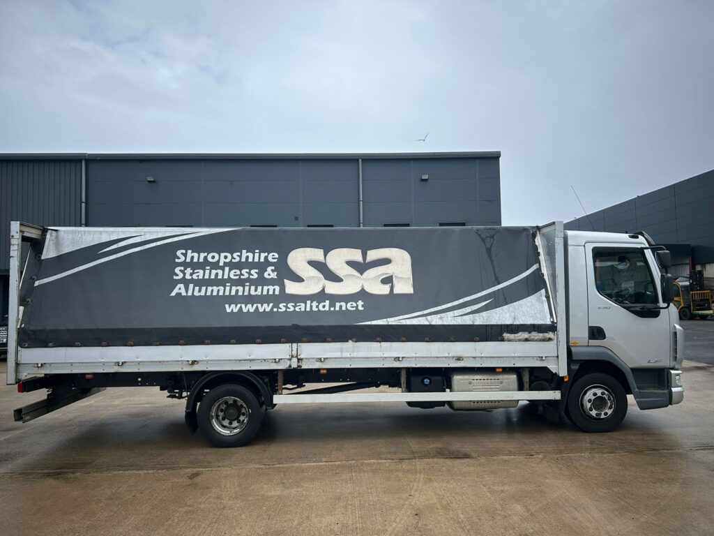 2022 DAF LF 230 12 Ton with 22ft Alloy Dropside Body