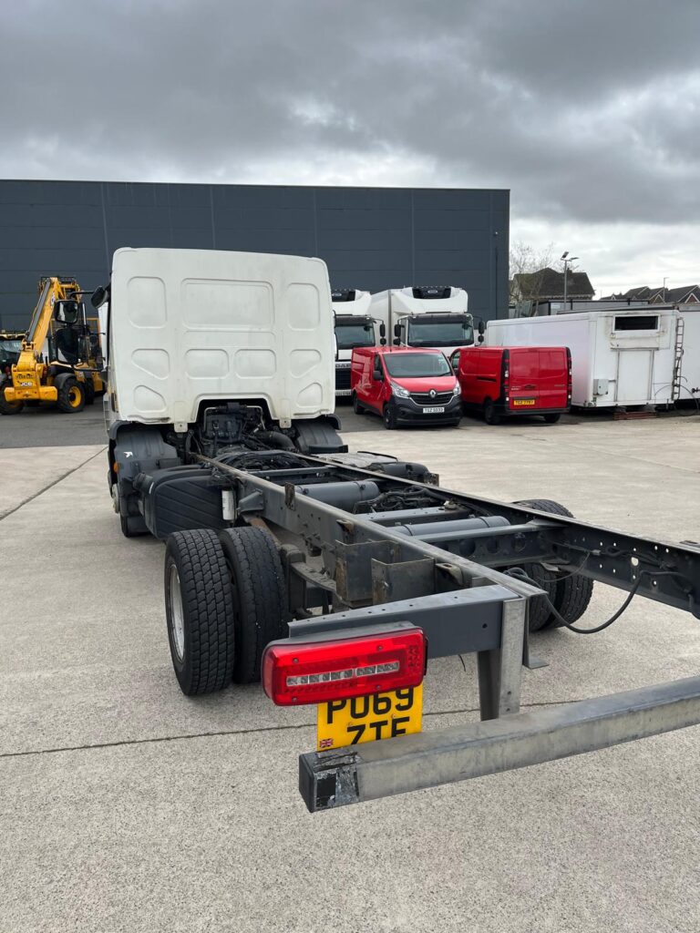 November 2019 DAF LF 45 180 SWB