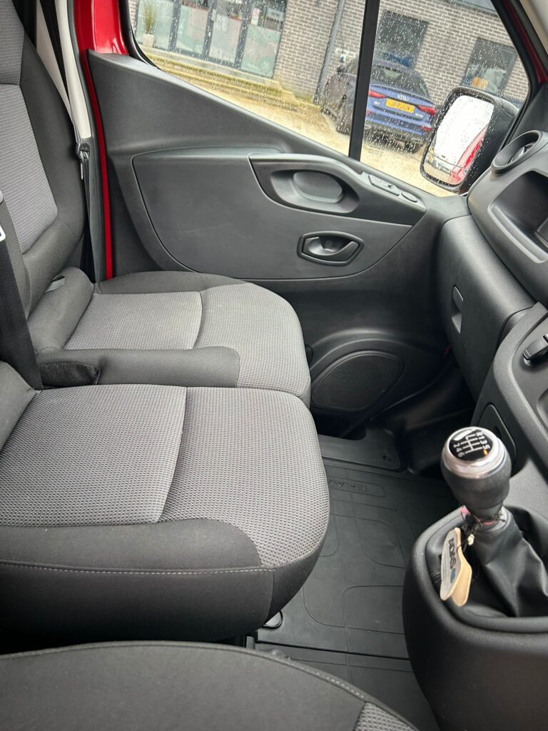 2021 Renault Trafic Business+ 2.0d