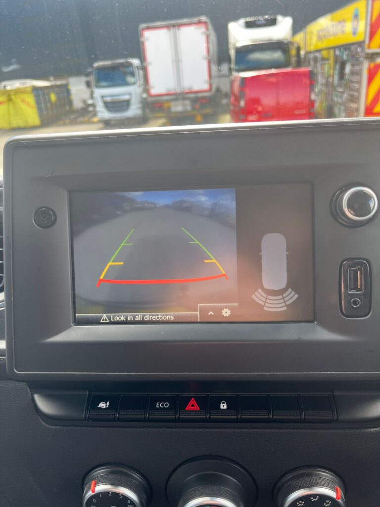 2021 Renault Master 2.3d High Roof SWB