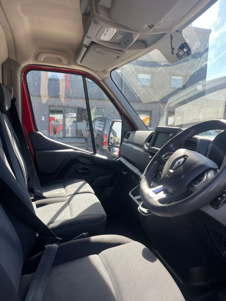 2021 Renault Master 2.3d High Roof SWB