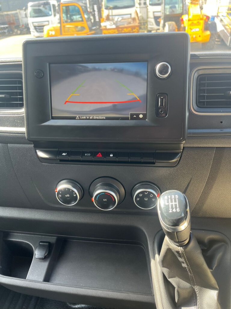 2021 Renault Master 2.3d High Roof SWB