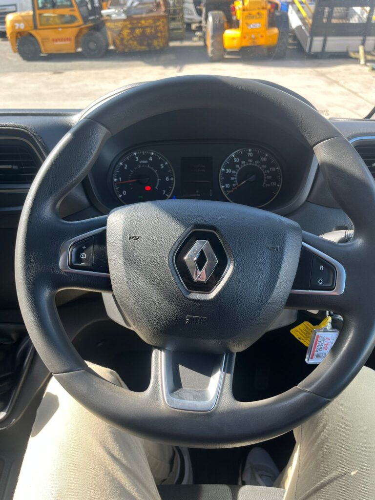 2021 Renault Master 2.3d High Roof SWB