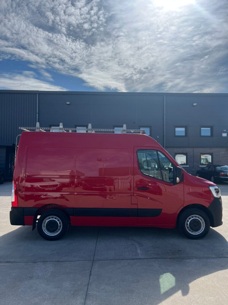 2021 Renault Master 2.3d High Roof SWB
