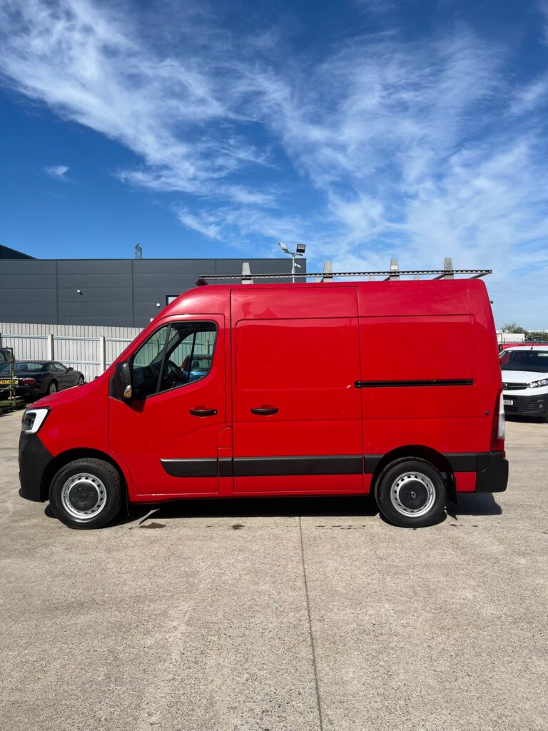 2021 Renault Master 2.3d High Roof SWB