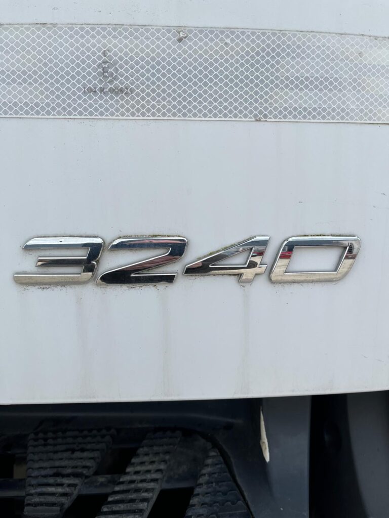 2018 Mercedes Arocs 3240 Hookloader