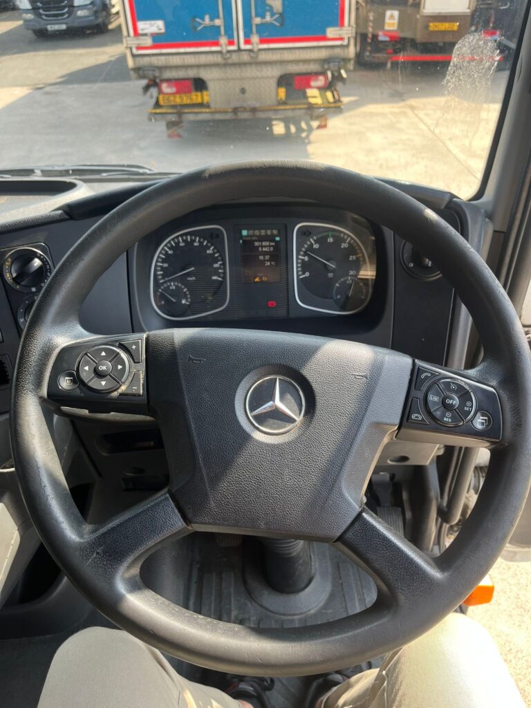 December 2015 Mercedes Atego 816 7.5T GRP Box