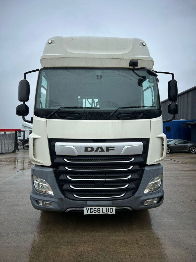 October 2018 DAF CF 480