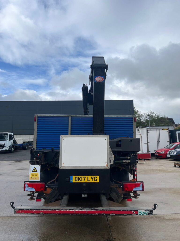 August 2017 MAN TGM 18.250 Dropside with HMF Crane