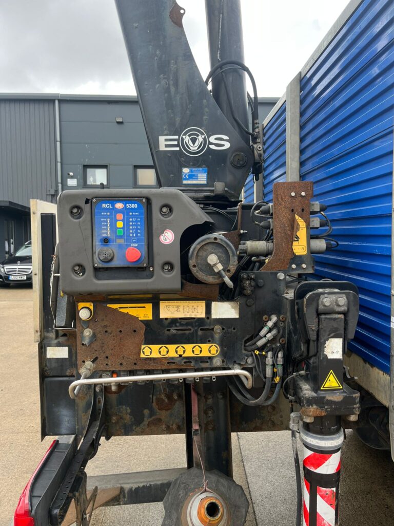 August 2017 MAN TGM 18.250 Dropside with HMF Crane