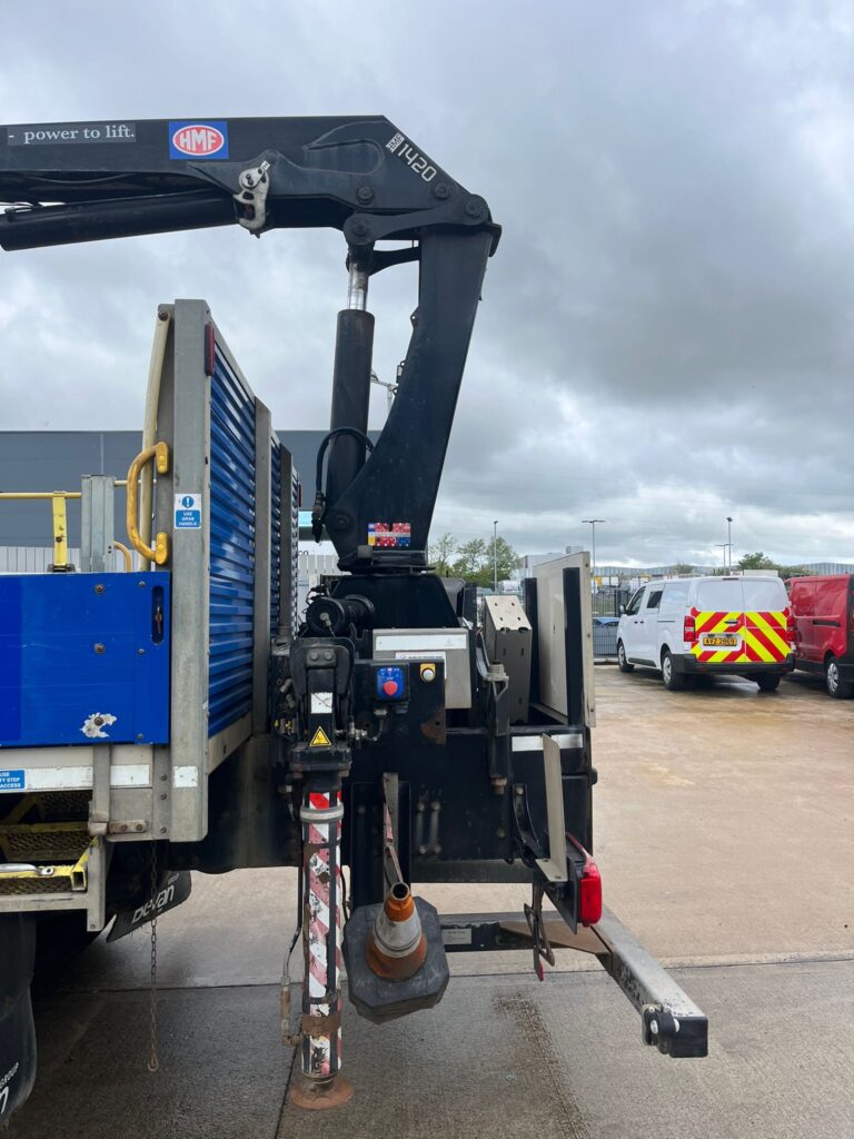 August 2017 MAN TGM 18.250 Dropside with HMF Crane