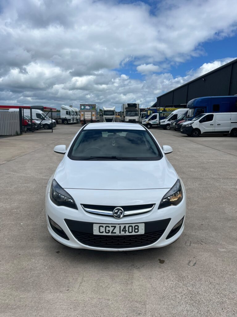 April 2016 Vauxhall Astra Excite 1.4