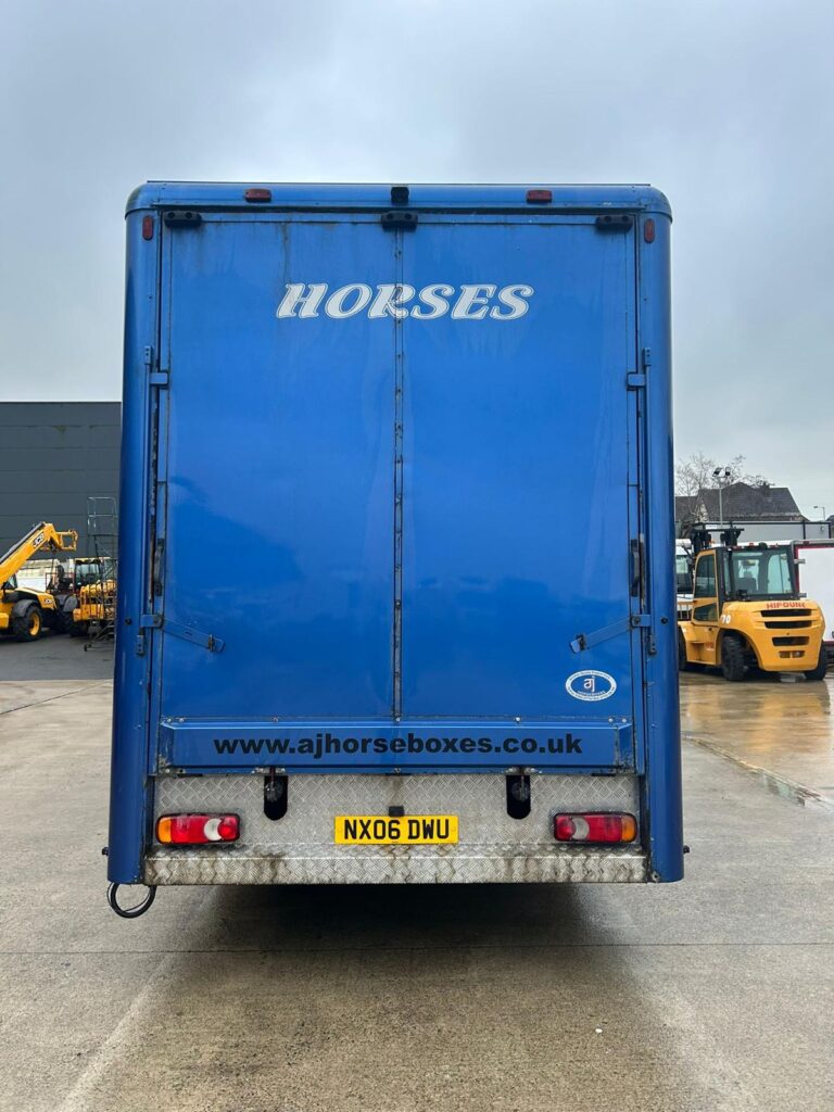 2006 DAF LF 45-150 7.5T Horsebox