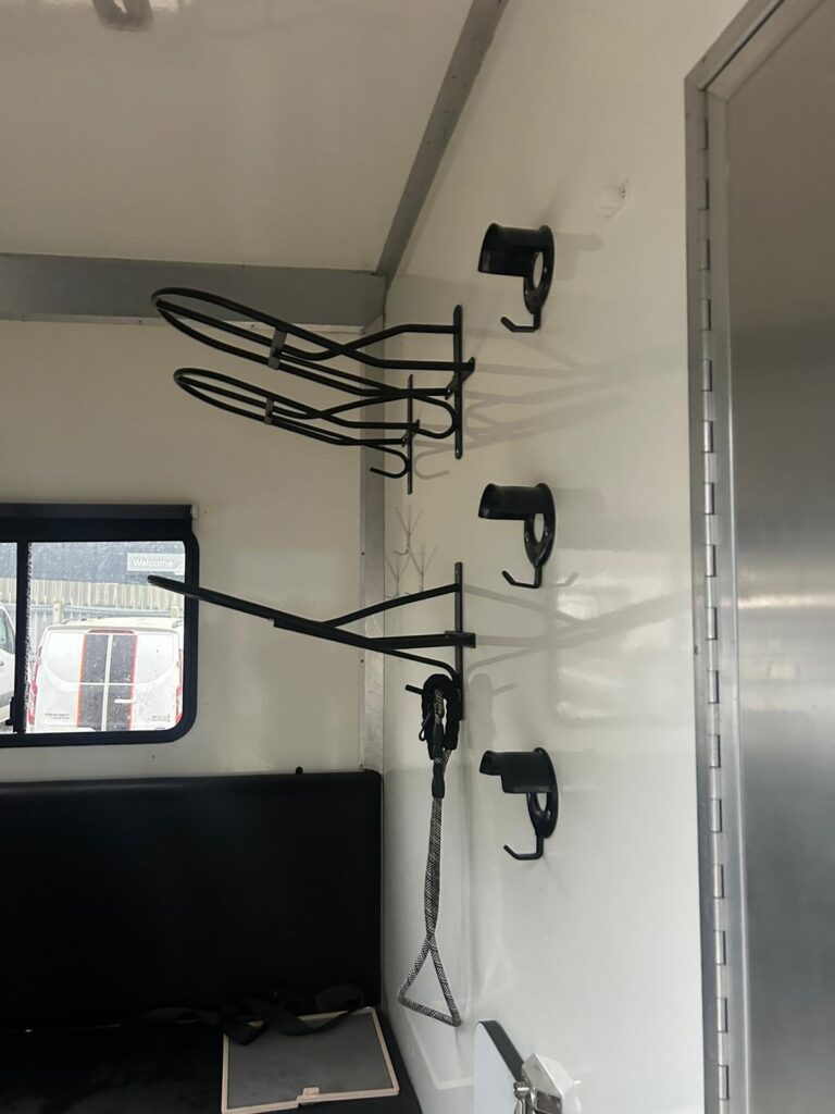 2006 DAF LF 45-150 7.5T Horsebox