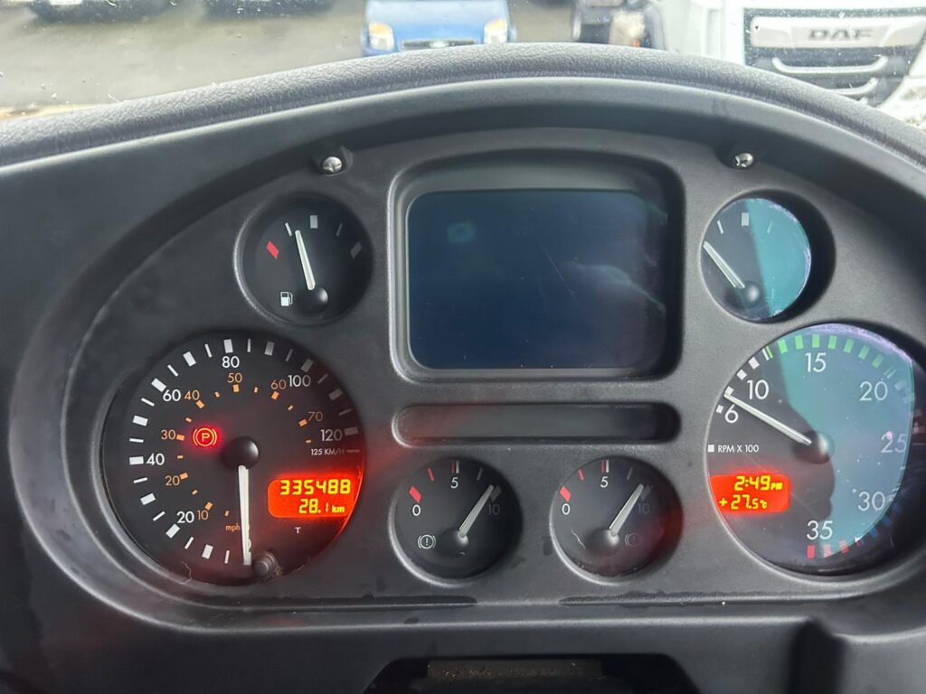 2006 DAF LF 45-150 7.5T Horsebox