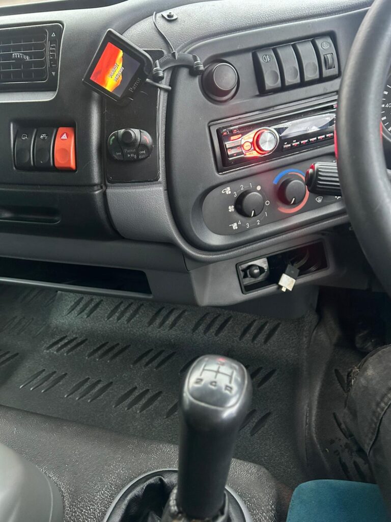 2006 DAF LF 45-150 7.5T Horsebox