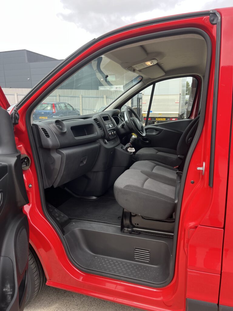 2021 Renault Trafic Business+ 2.0d