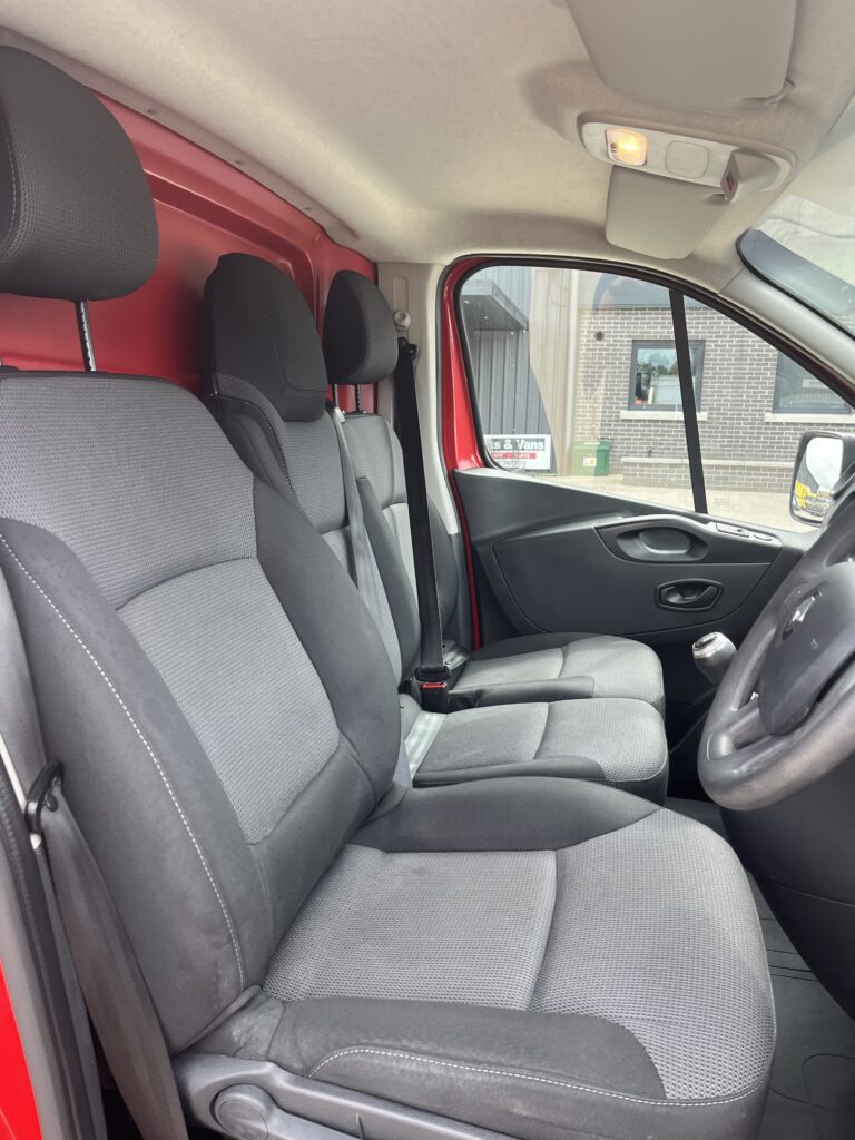 2021 Renault Trafic Business+ 2.0d