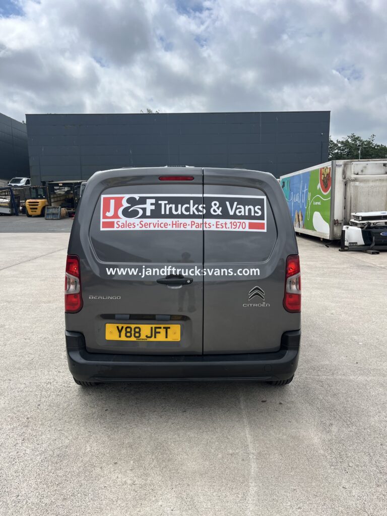 December 2020 Citroen Berlingo 650 Enterprise 1.5d