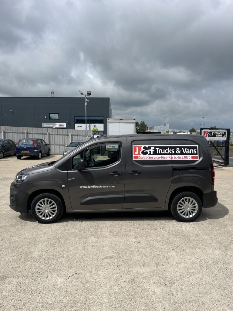 December 2020 Citroen Berlingo 650 Enterprise 1.5d