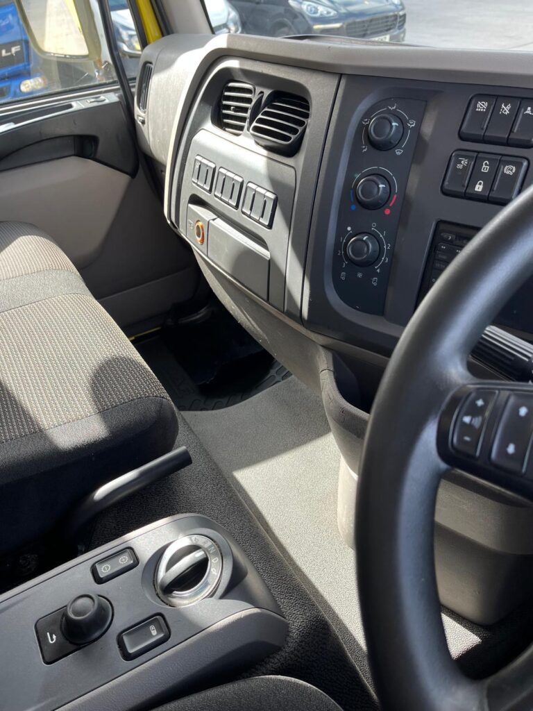 2016 DAF LF 45 150 7.5T Box